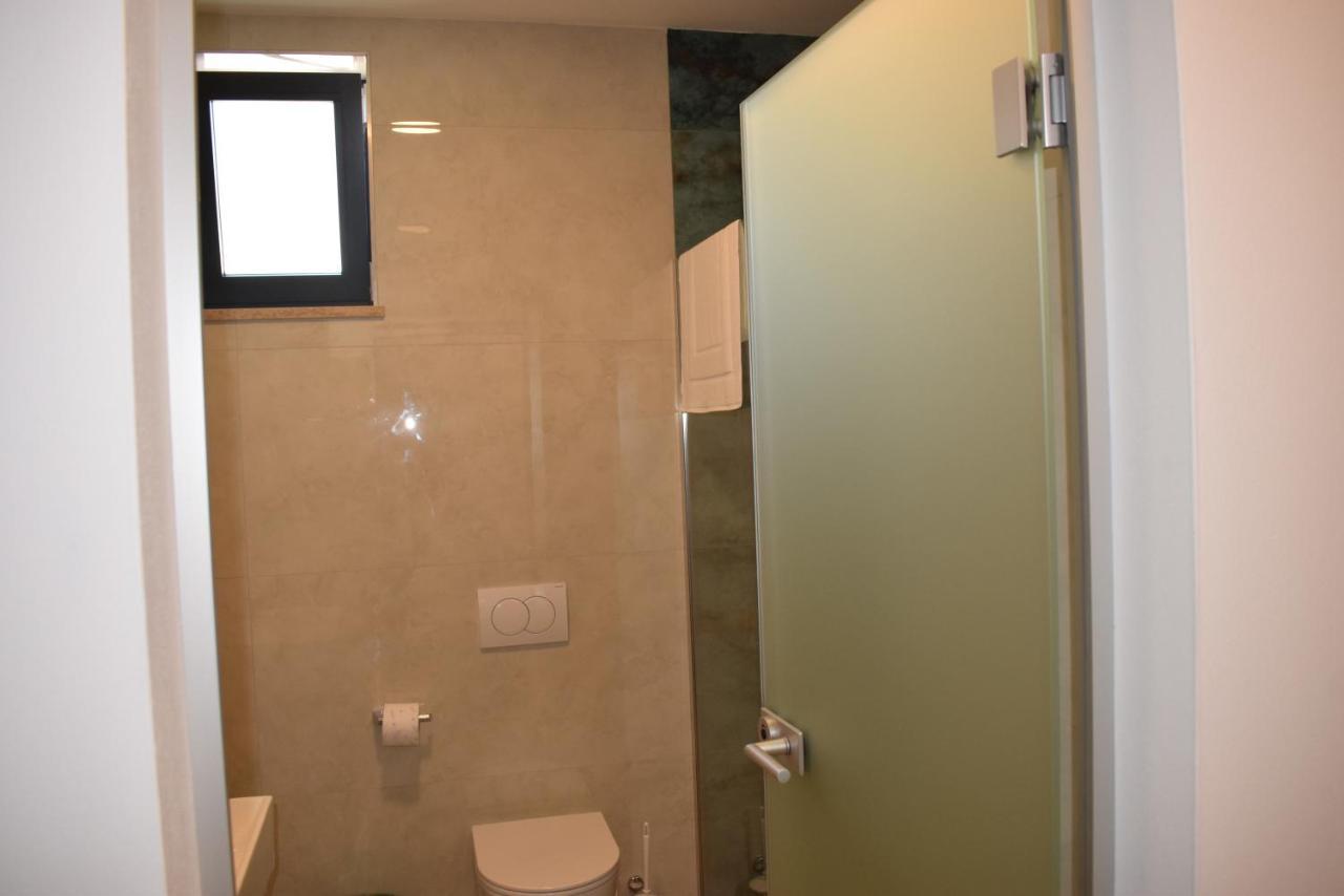 Maresole Beachfront Residence 포레치 외부 사진