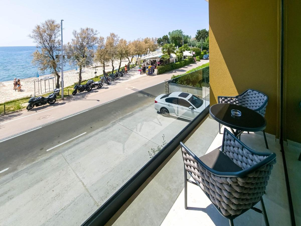 Maresole Beachfront Residence 포레치 외부 사진